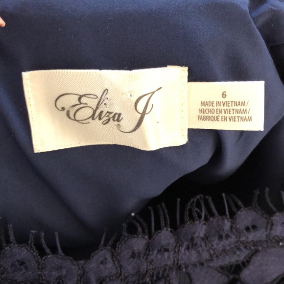 Beautiful Wedding Guest Lace Dress - Picture 7 of 7